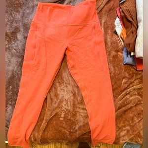 Lululemon 25” Align w/ Pockets